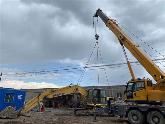 宁安市25吨吊车的工作半径是多少？